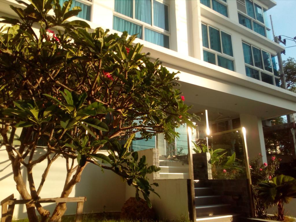 Serenity Wongamat Apartments Pattaya Esterno foto